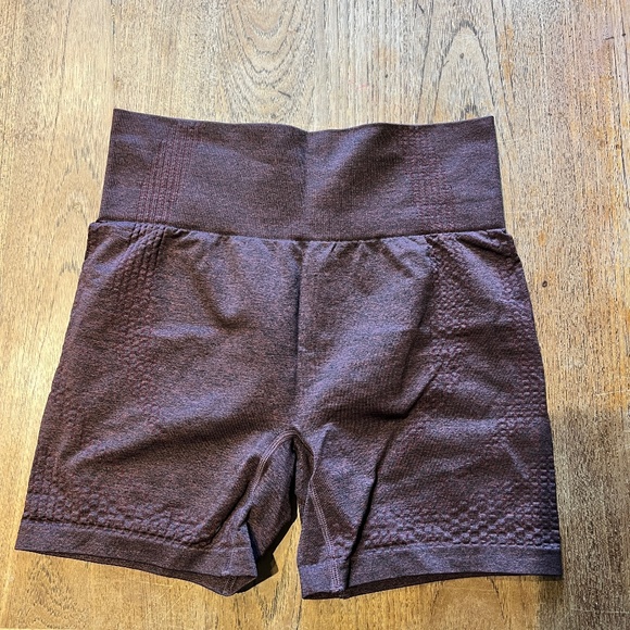 Aoxjox Pants - Aoxjox Seamless Shorts - Black Cherry - Size Medium
